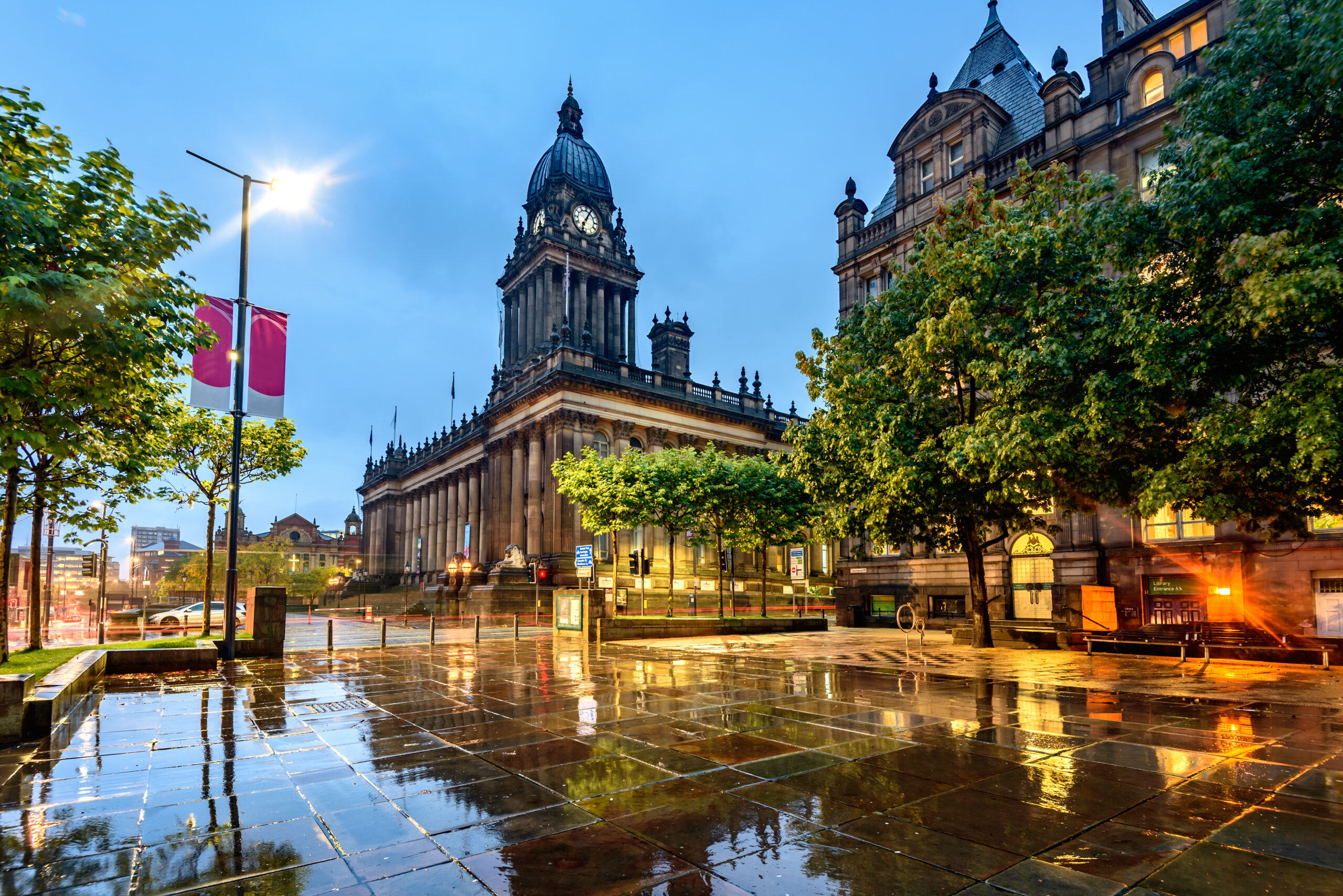 Image of the Town Hall in Leeds where we do Pat Testing